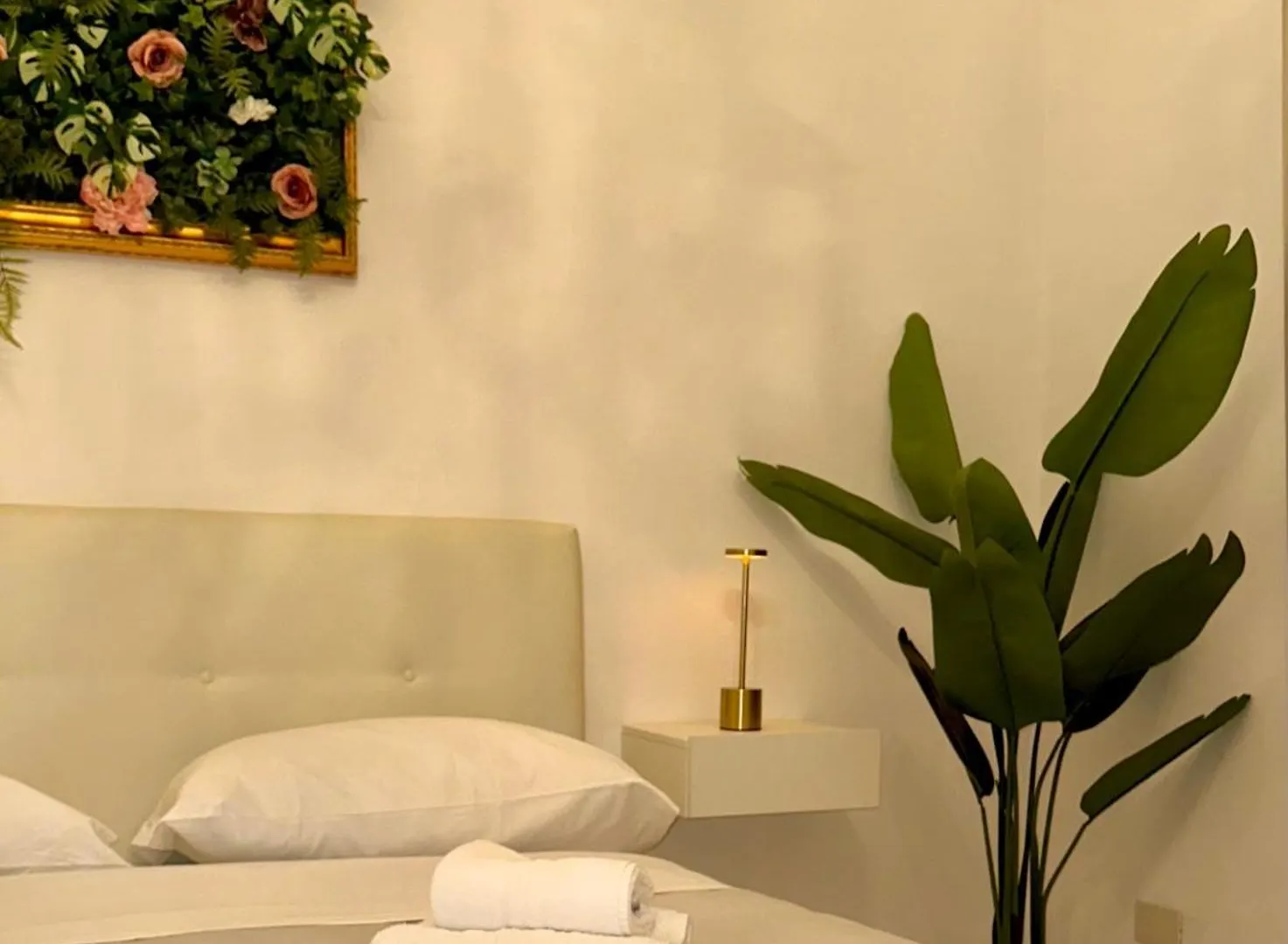 Διαμέρισμα Golden Luxury Home - San Giovanni - 10 Min To Basilica Of San Giovanni - 25 Min To Colosseum Ρώμη
