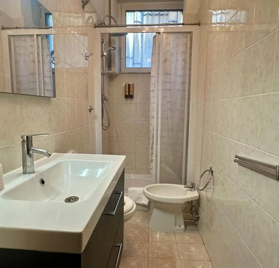 Golden Luxury Home - San Giovanni - 10 Min To Basilica Of San Giovanni - 25 Min To Colosseum Ρώμη Διαμέρισμα