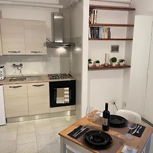 https://naviglis-studio.it-lombardy.com