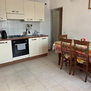 https://la-casa-di-ste.it-lombardy.com